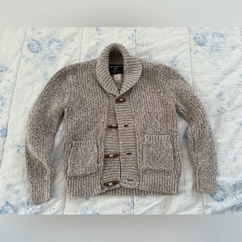 OshKosh B'gosh Taupe Cardigan Sweater Size five little kids like new